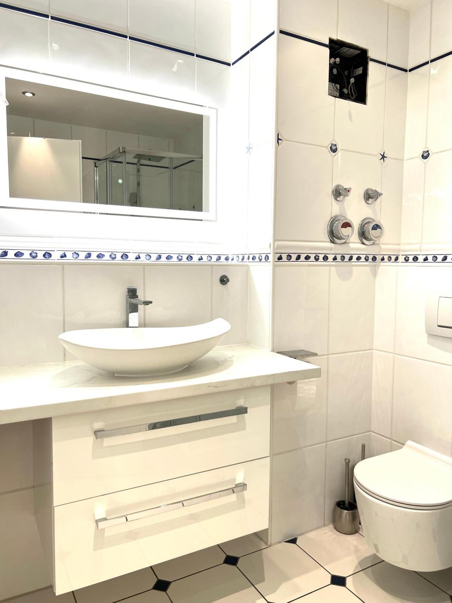Luxus Maisonette Wohnung Am See, Wehome Premium Sankt Leon-Rot Esterno foto