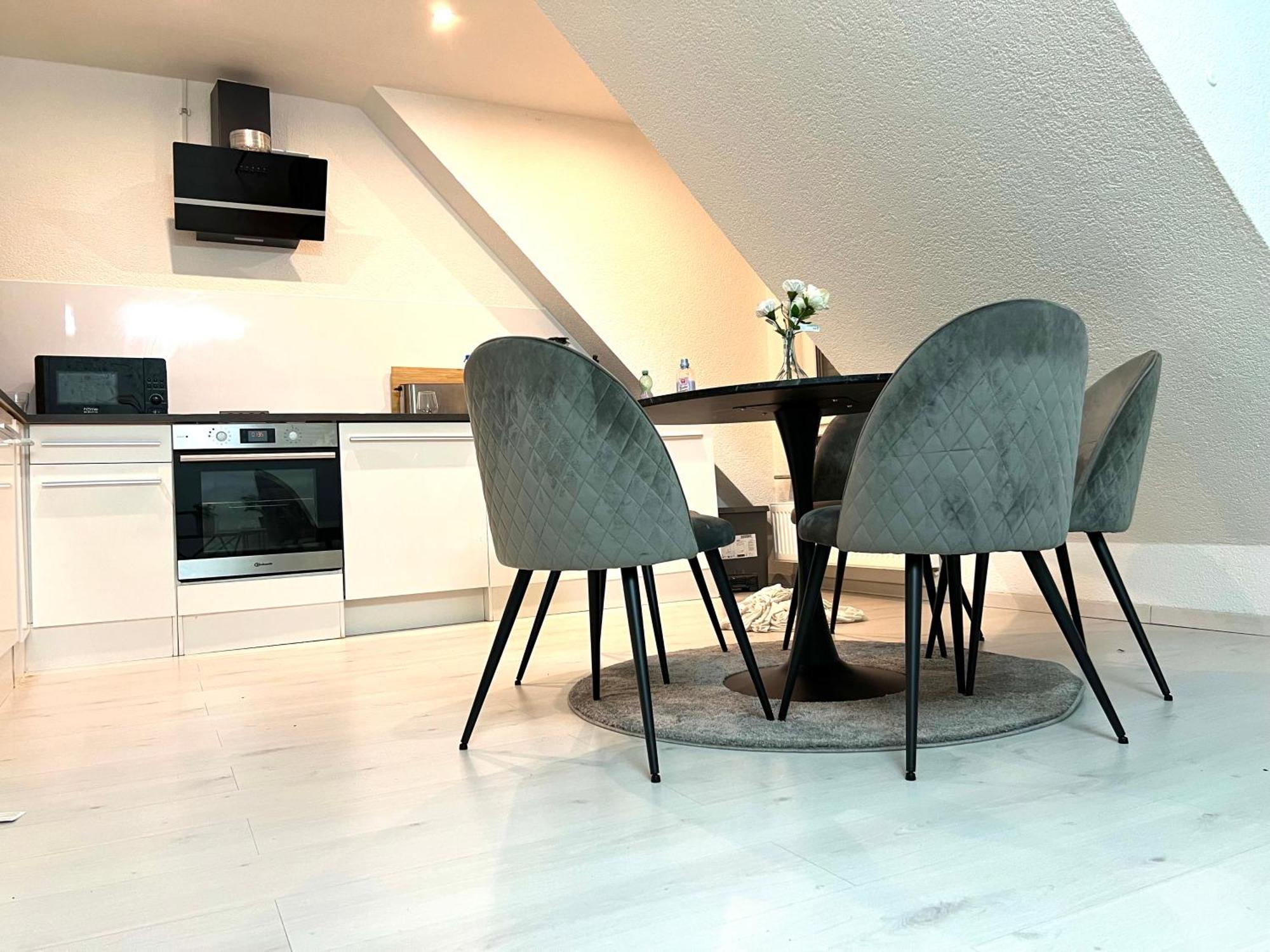 Luxus Maisonette Wohnung Am See, Wehome Premium Sankt Leon-Rot Esterno foto