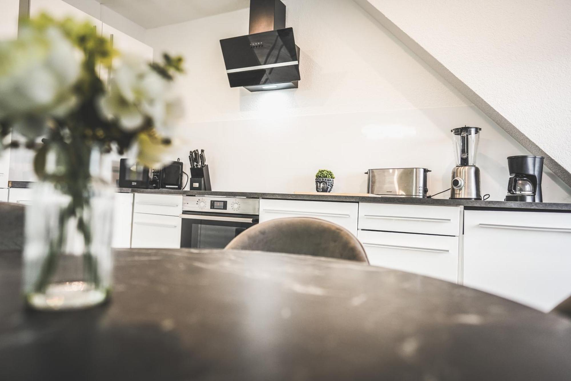 Luxus Maisonette Wohnung Am See, Wehome Premium Sankt Leon-Rot Esterno foto